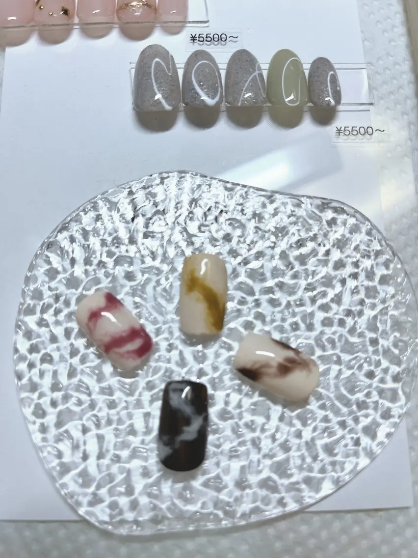 ネイル レイレア ネイルルームのネイルデザイン