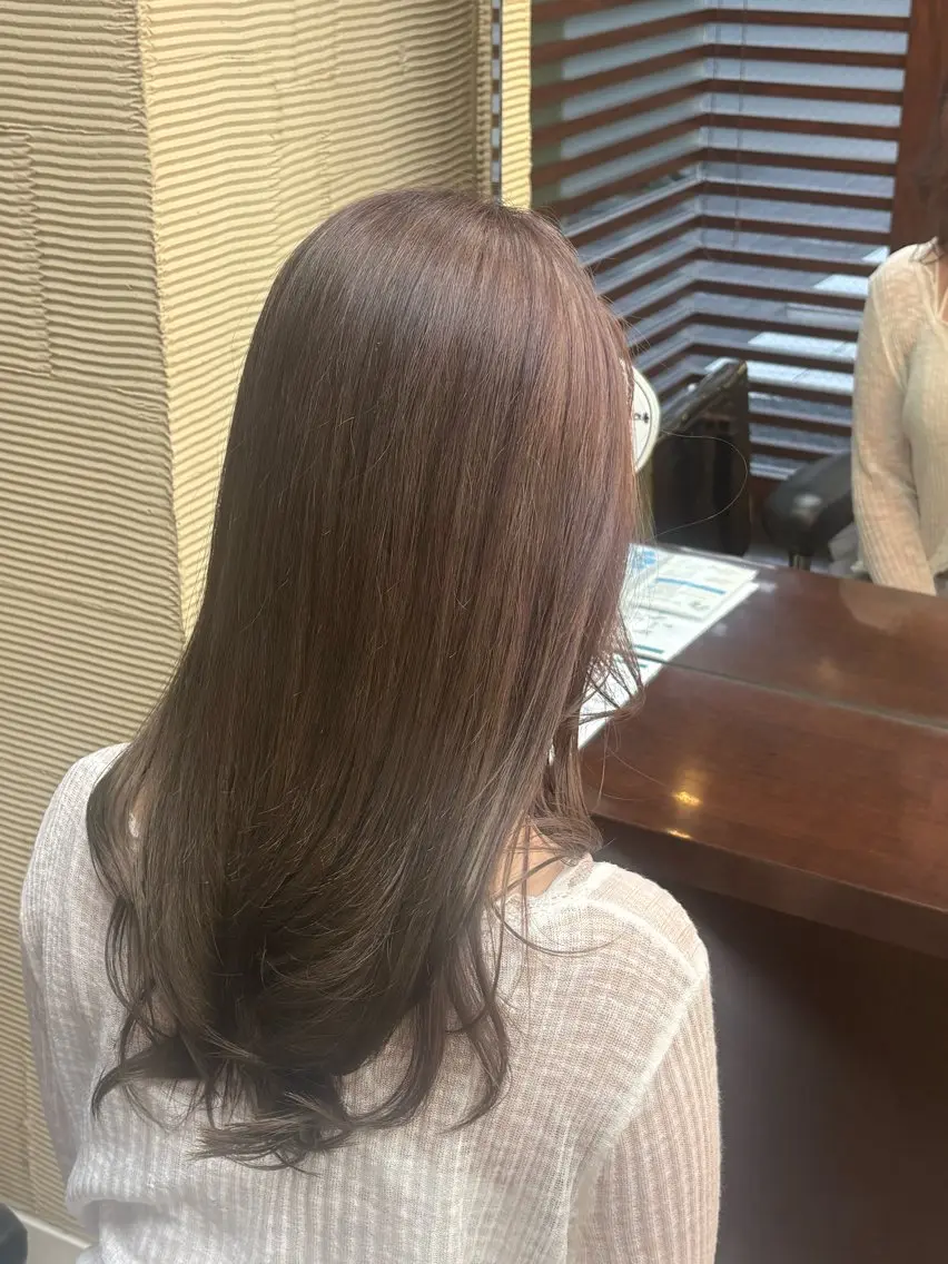 ロング カット ヘアカラー 細田 舞乃のヘアスタイル