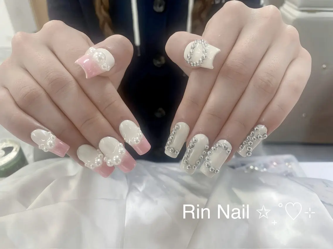 ネイル チークネイル フラッシュネイル フラワーネイル フットネイル ジェルネイル ハンドネイル Rin Nail Shinokuboのネイルデザイン