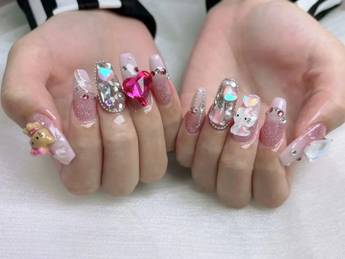 ネイル アートネイル フラワーネイル フットネイル ジェルネイル ハート babarla Nailのネイルデザイン
