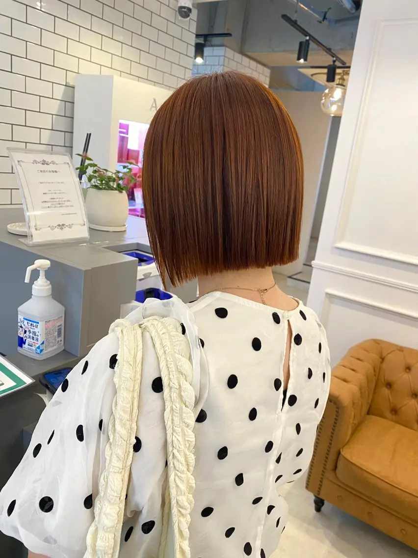 ショート 切りっぱなしボブ オレンジブラウン ボブ カット ヘアカラー トリートメント HARUKA🍒 toccaのヘアスタイル