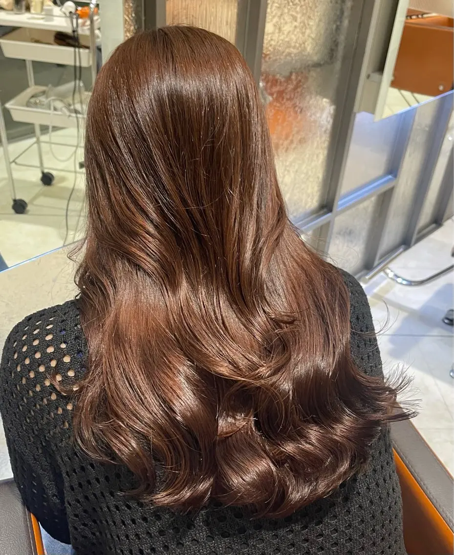 カラー 前田 彩良のヘアスタイル