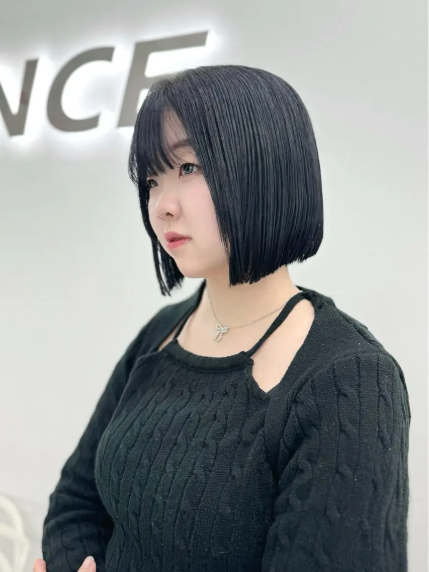 ショート カラー ヘアアレンジ 縮毛矯正🤍 ボブ/ HIKARIのヘアスタイル