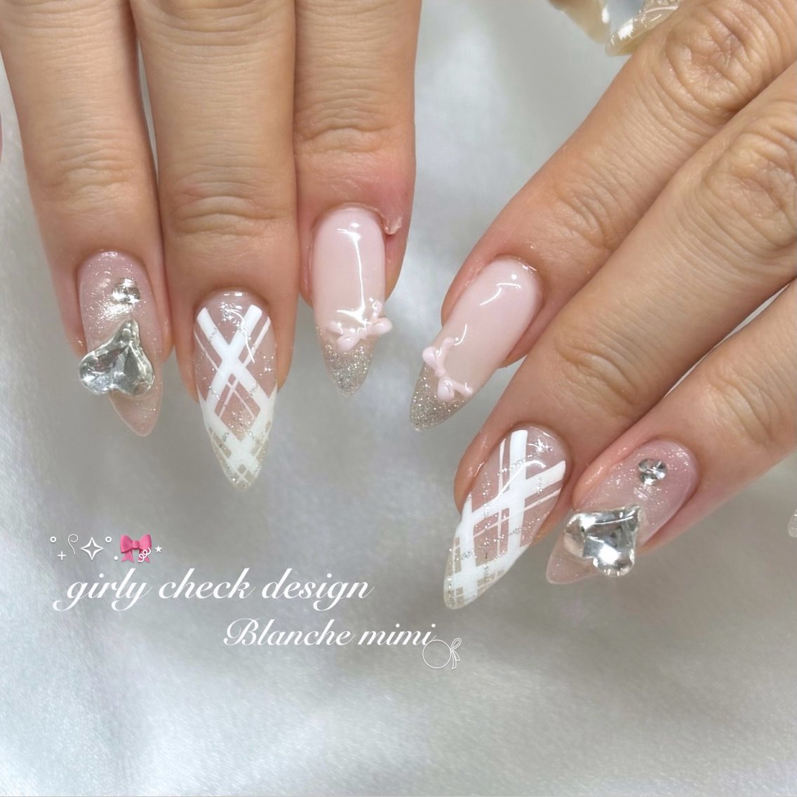 ネイル ハンドネイル Blanche mimi.u_aのネイルデザイン
