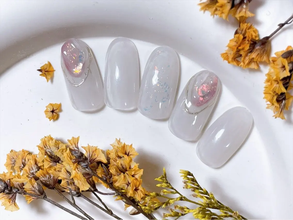 ネイル オーロラネイル フットネイル フレンチネイル ジェルネイル マグネットネイル ハンドネイル mogunail &blowのネイルデザイン