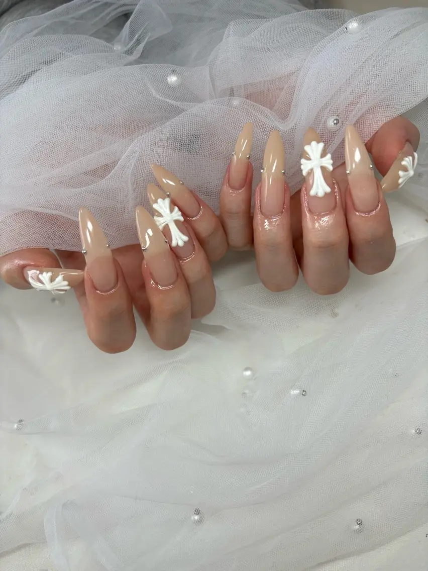 ネイル ハンドネイル ANELA mのネイルデザイン