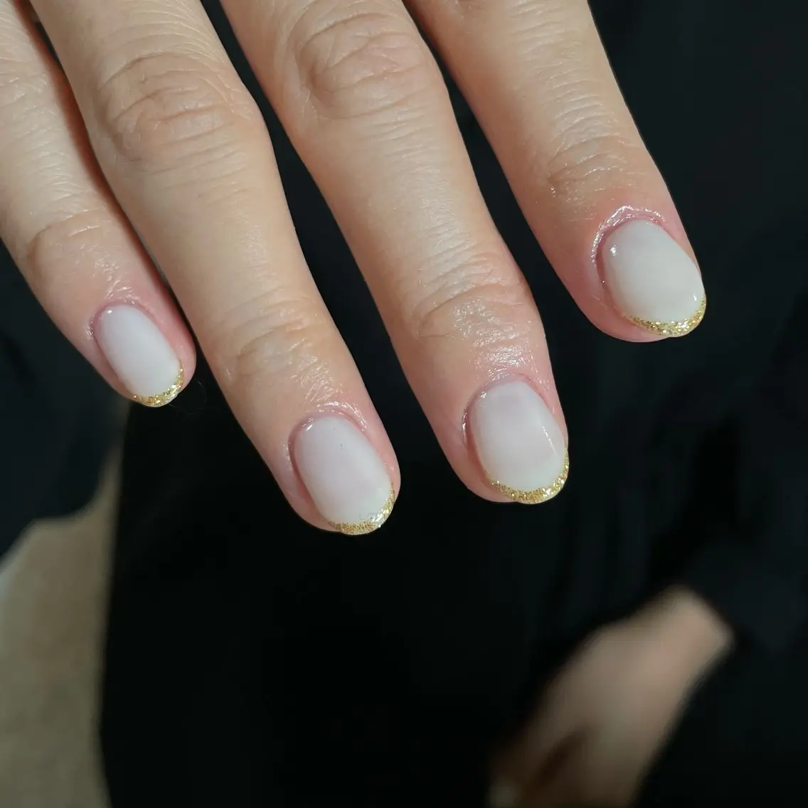 ネイル フレンチネイル ハンドネイル momone .のネイルデザイン