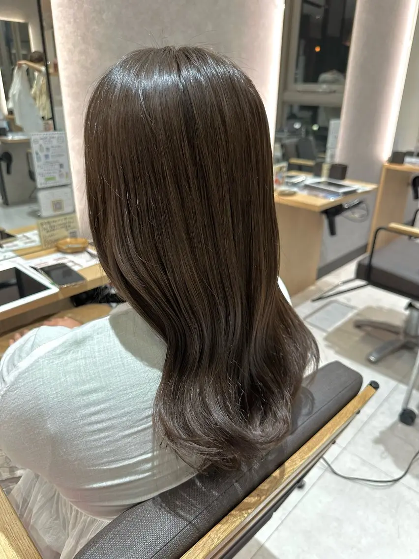 ミディアム カラー ベージュカラー オリーブベージュ 🫧のばた /クム川越🫧のヘアスタイル