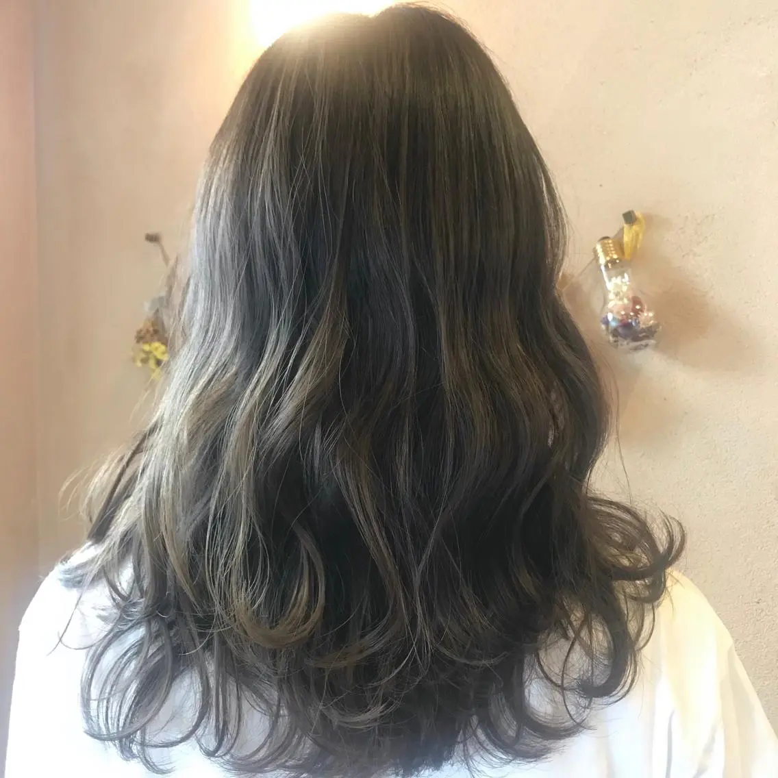 セミロング 透明感カラー/ 寺田千雅子のヘアスタイル