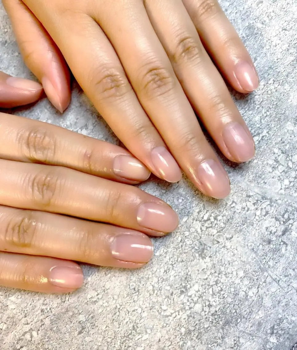 【ハンドケア】自爪でも美しく！ツヤツヤハンドネイルケア　　　　お爪周りもキレイに仕上げますの写真