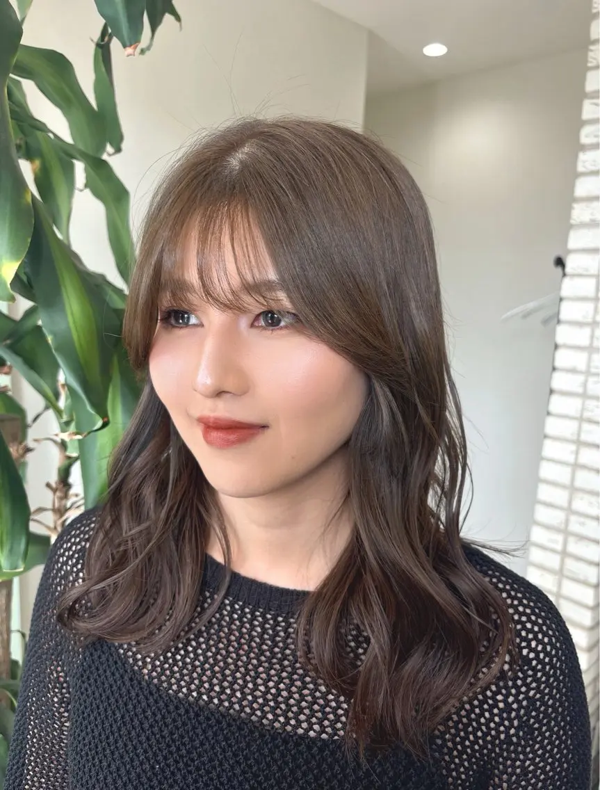 ミディアム カット ヘアカラー トリートメント レイヤー×髪質改善 hinanoのヘアスタイル