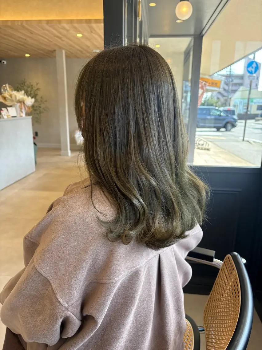 セミロング カット ヘアカラー ✨NEW OPEN/ 美髪矯正/山田千里✨のヘアスタイル