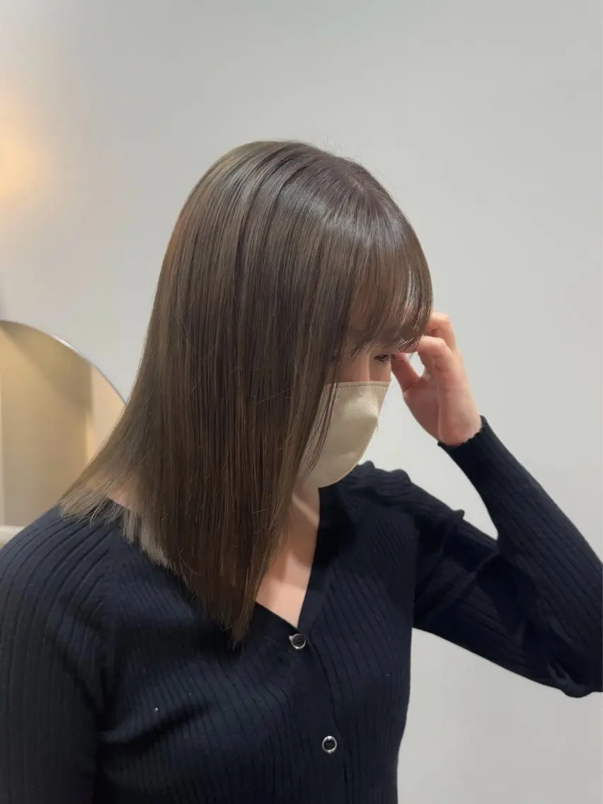 ミディアム カラー ヘアアレンジ ブリーチ ダブルカラー イヤリングカラー イルミナカラー ブリーチなしカラー ヘアカラー トリートメント 立川レイヤー 透明感カラーaoiのヘアスタイル