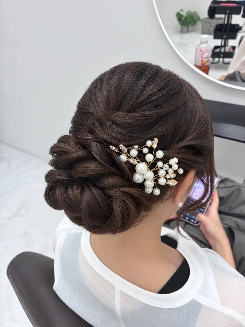 セミロング ヘアアレンジ 結婚式・ブライダル 中井 ［烏丸・徒歩３分］のヘアスタイル