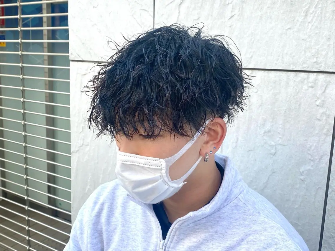 ミディアム カラー パーマ ヘアアレンジ メンズ キッズ ネイル マツエク・マツパ アイブロウ ミディアムパーマ メンズバレイヤージュ メンズブリーチ メンズハイライト メンズハイトーン カット パーマ トリートメント 🔥漢髪特化メンズ マネージャーYUKIのヘアスタイル