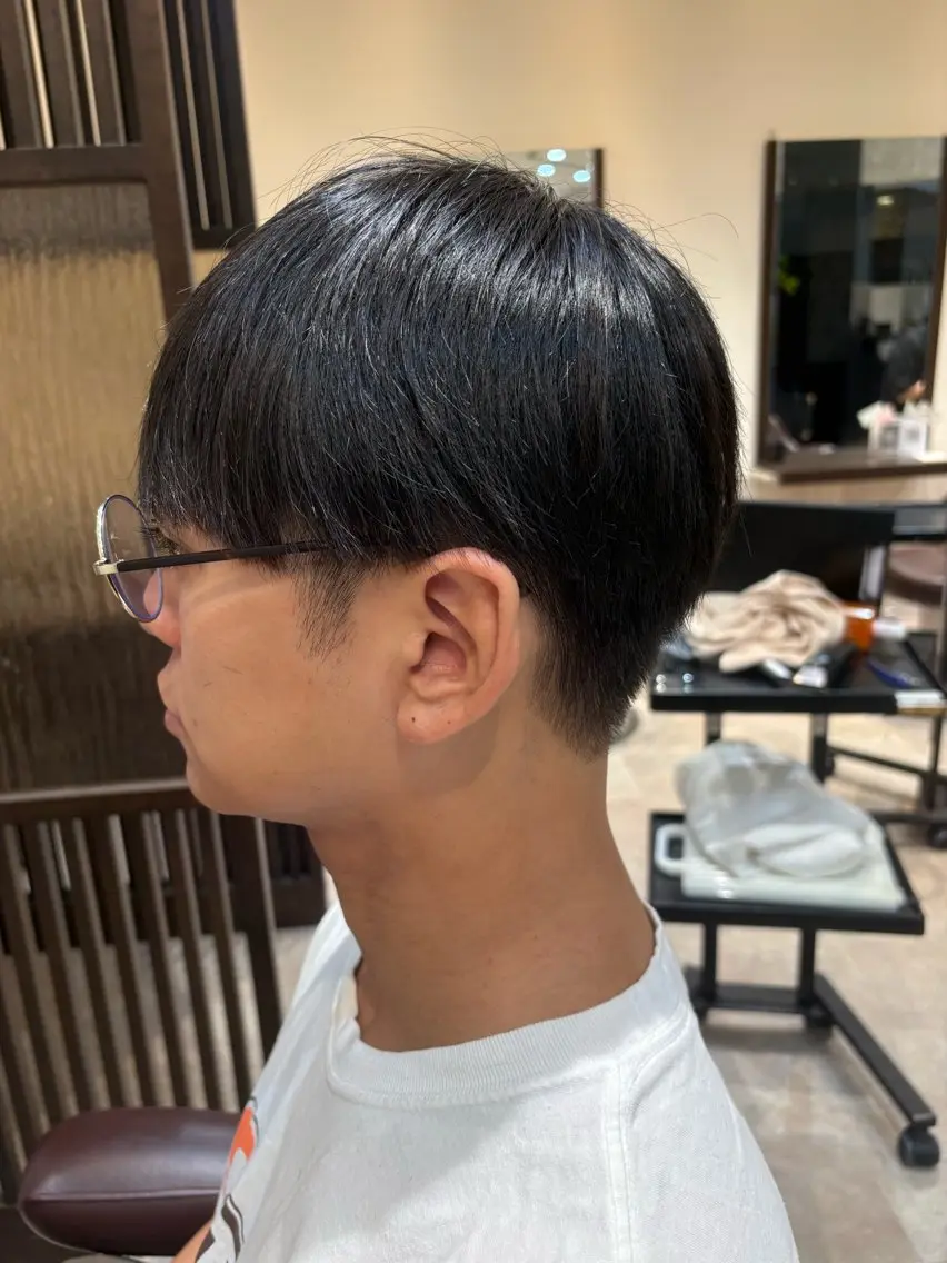 ショート メンズ センターパート メンズパーマ ショートヘア カット 木村 柊斗のヘアスタイル