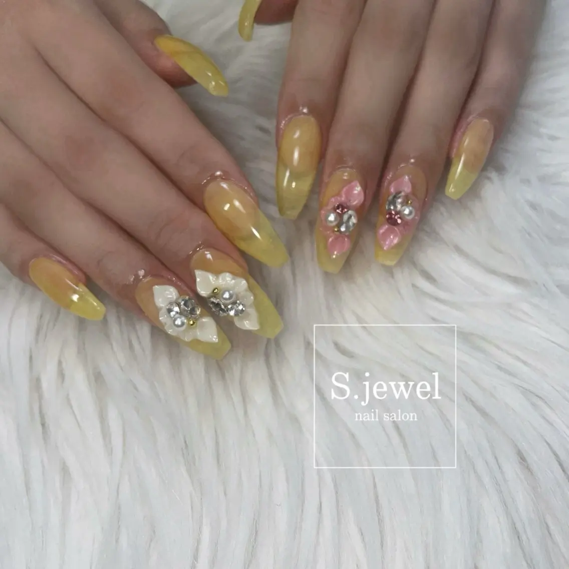 ネイル S. JEWELのネイルデザイン