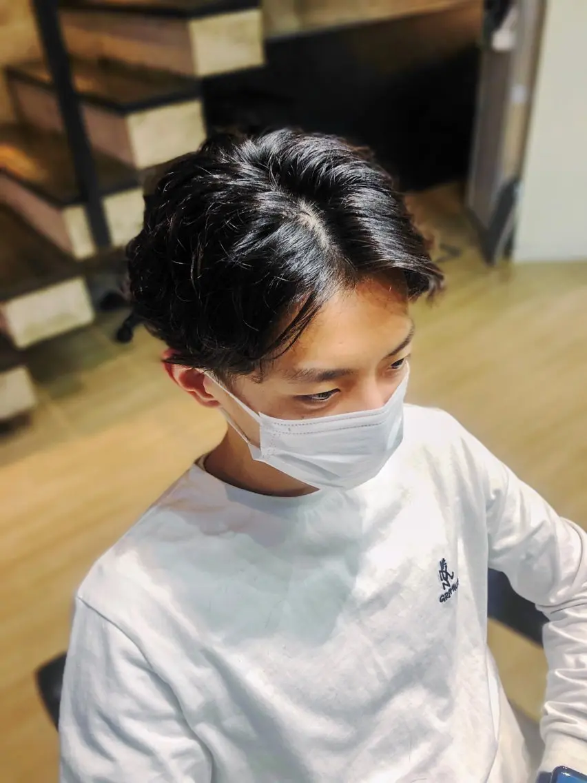 メンズ センターパート CAFNE ✂︎のヘアスタイル