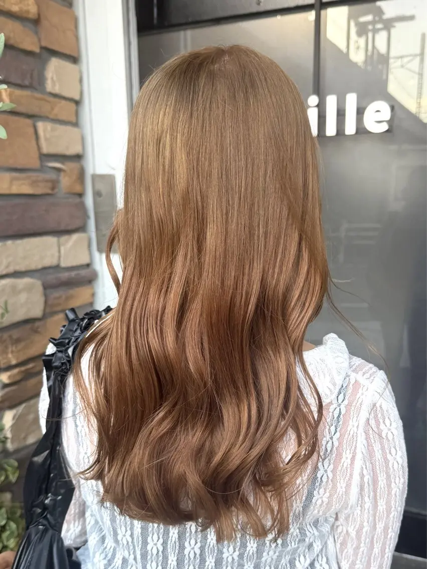 ロング カラー ベージュカラー ブリーチ カット ヘアカラー トリートメント 透明感カラー/パーマ 🌀アオノのヘアスタイル