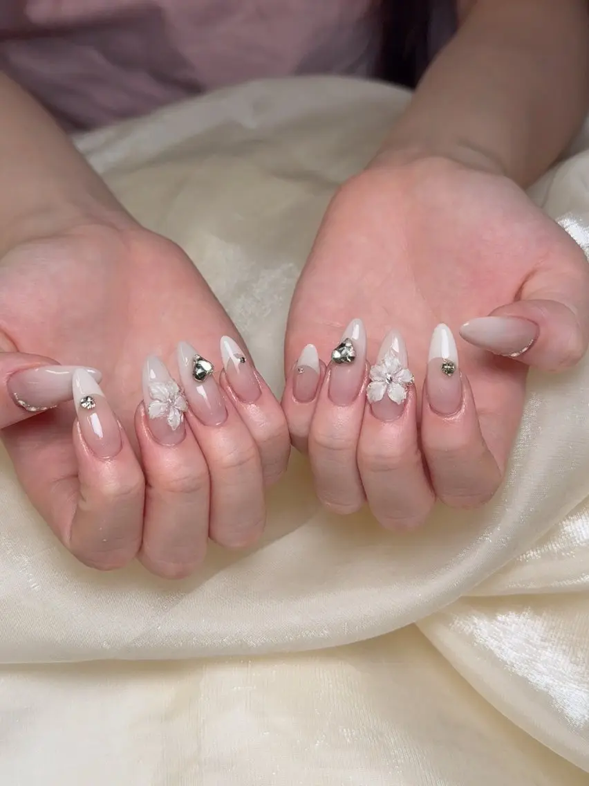 ネイル ハンドネイル ENsalon akiのネイルデザイン