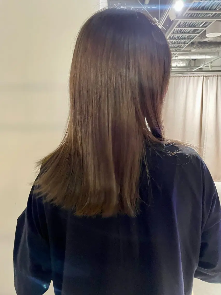 セミロング カラー kana .のヘアスタイル