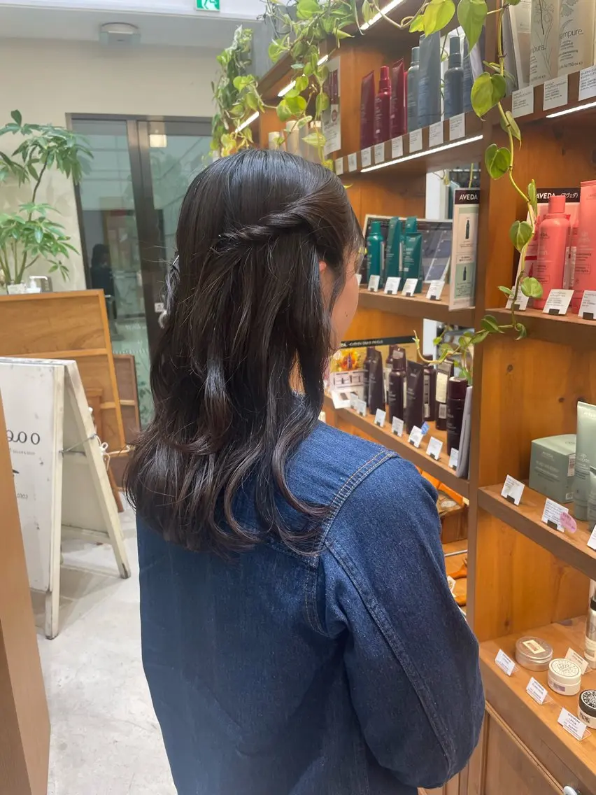 ロング ヘアアレンジ 三宅 瑠偉のヘアスタイル