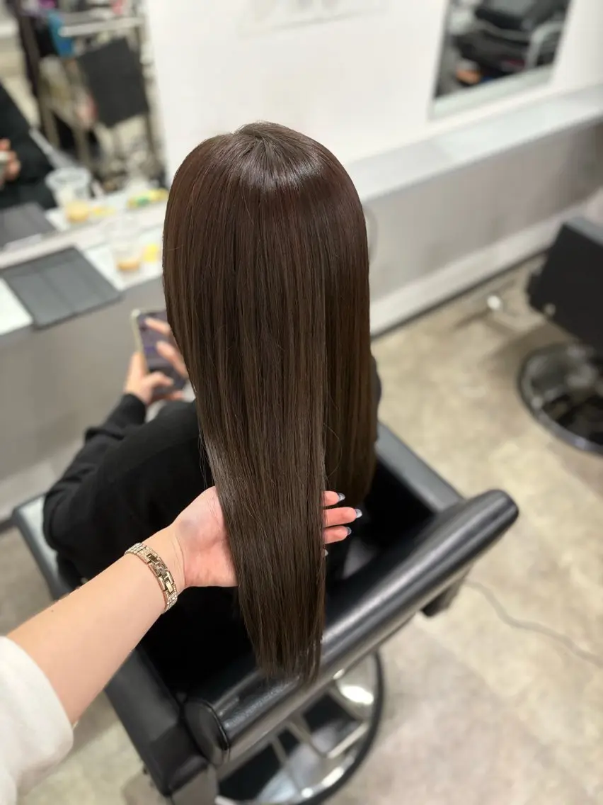 セミロング カラー ENVY Rikoのヘアスタイル