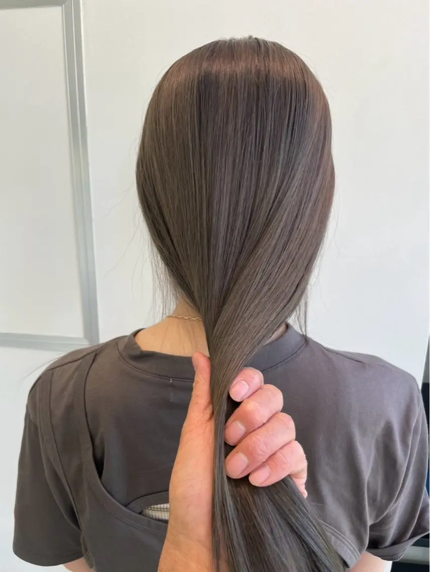 ロング カラー ヘアカラー トリートメント ダブルカラーが得意 髙木千惺/大須のヘアスタイル
