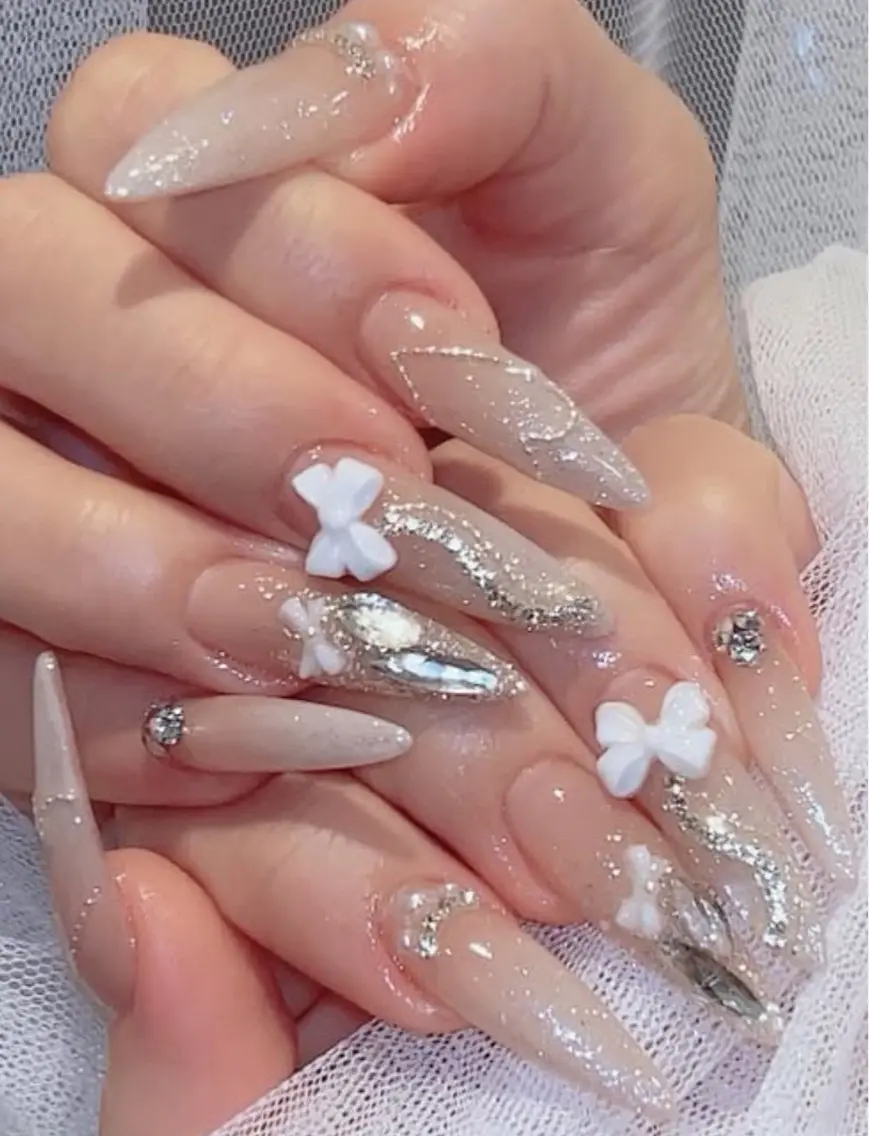 ネイル フレンチネイル ジェルネイル ハロウィン キラキラネイル 韓国ネイル H.baby Nail Salonのネイルデザイン