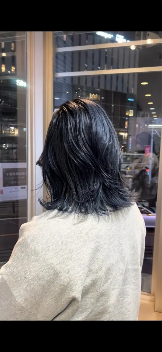 ミディアム 切りっぱなしボブ ボブレイヤー ボブ レイヤーカット 山本 梨華のヘアスタイル