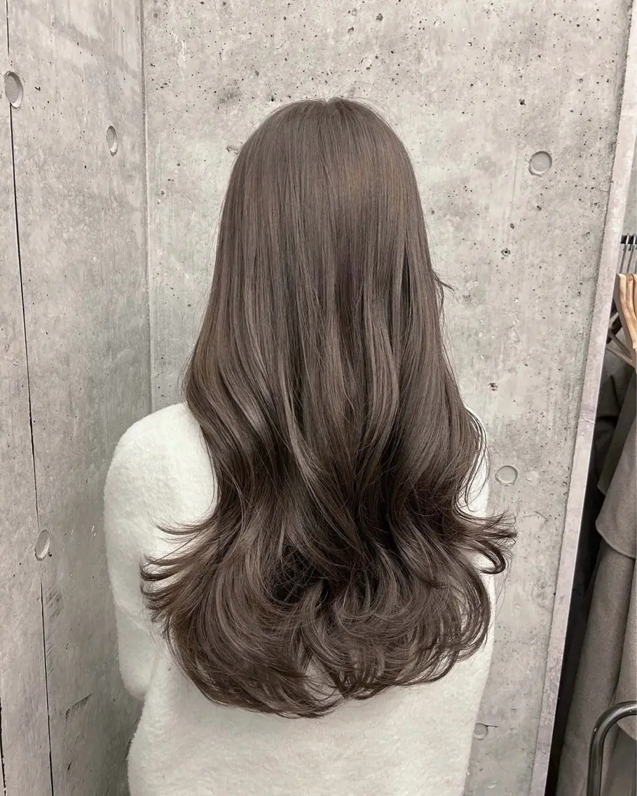 ロング カラー ヘアカラー トリートメント まとまるレイヤー カット/透明感カラーのヘアスタイル