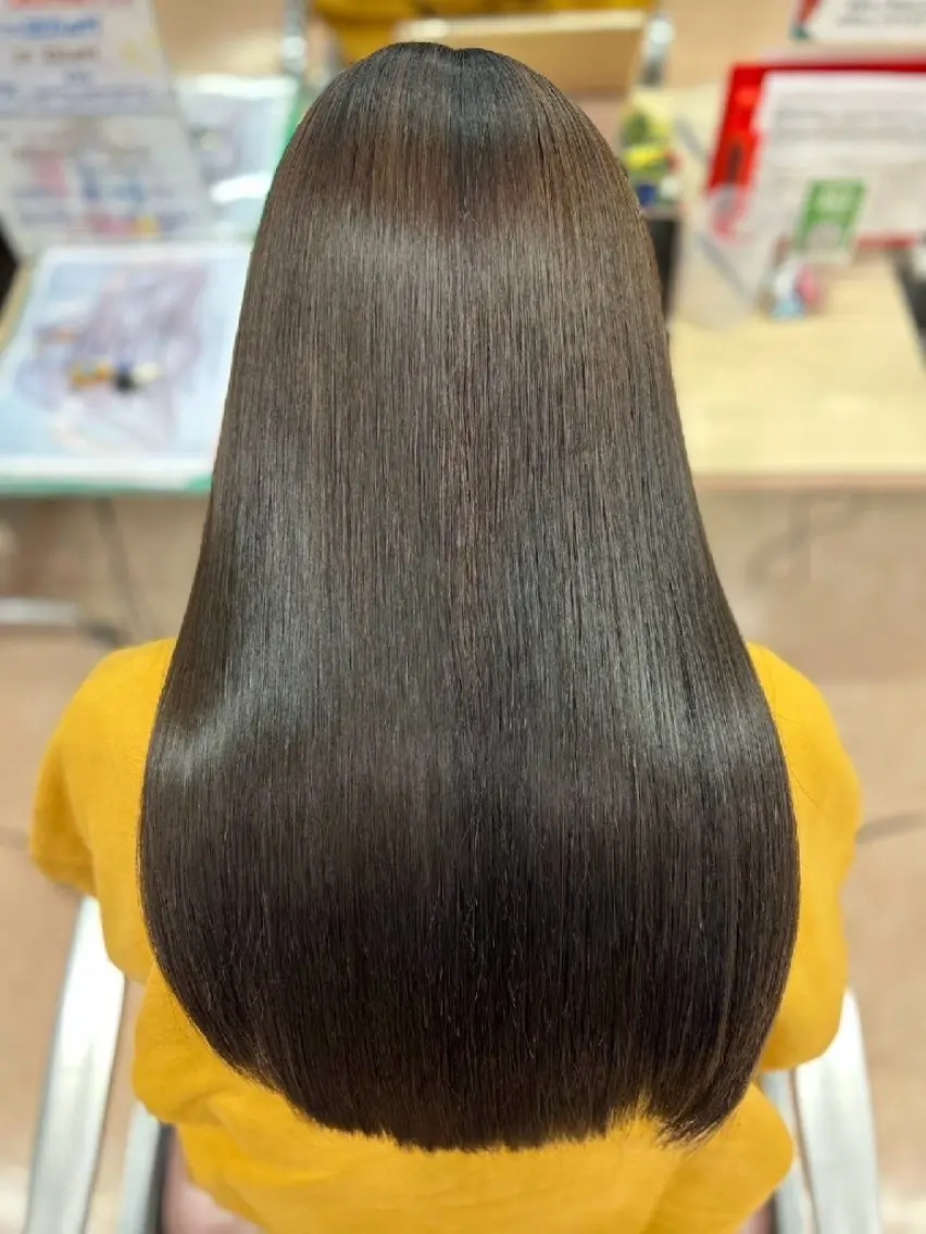 ツヤンツヤン縮毛矯正💫とろけるサラサラ髪への写真