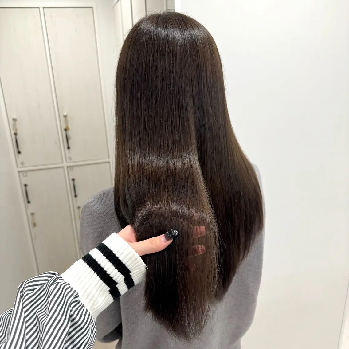 〖 6月限定価格 🌧 艶髪ストレート🌧 〗 縮毛矯正 + ワンカラー + marbbの写真