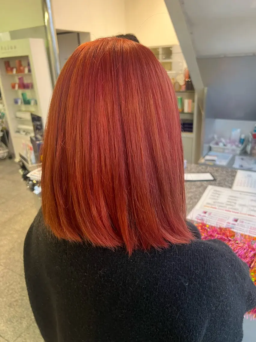 カラー ブリーチ レッドカラー 武田 瑞季のヘアスタイル