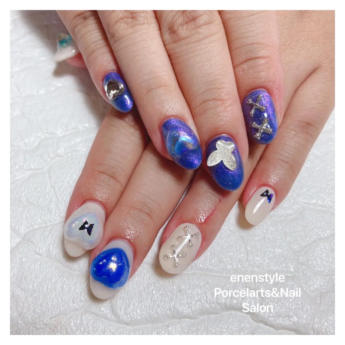 ミディアム ネイル 🐾enen style 🐾のネイルデザイン