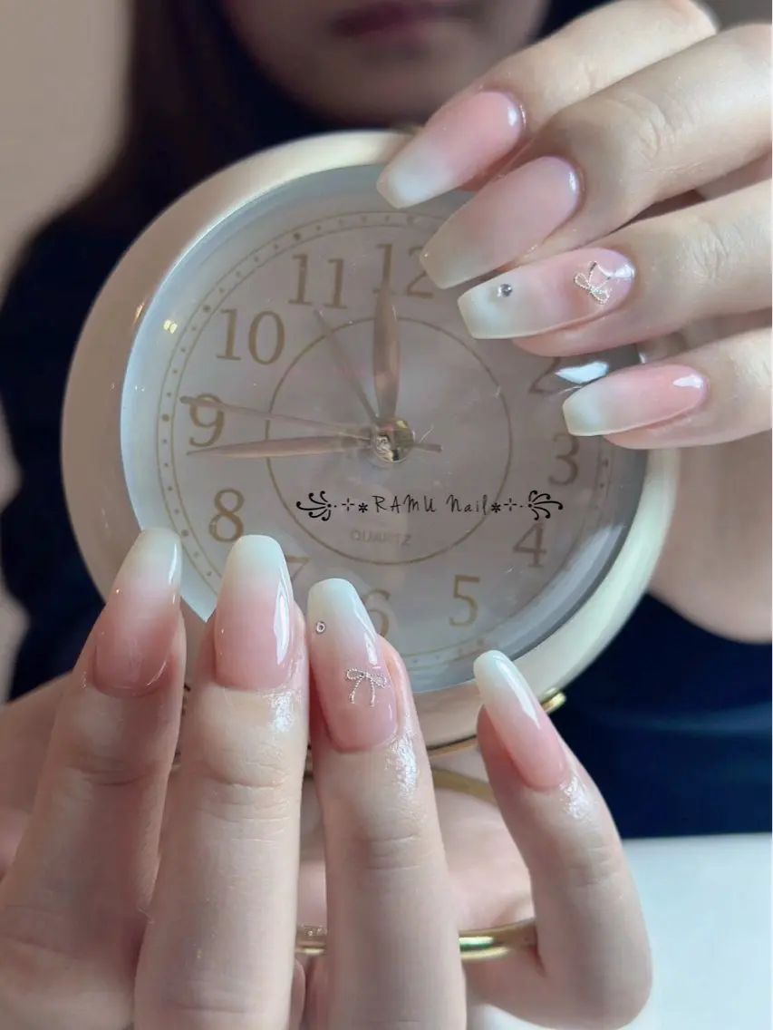 ネイル キラキラネイル マグネットネイル ミラーネイル ピンク 春ネイル ハンドネイル RAMU Nail 恵比寿店のネイルデザイン
