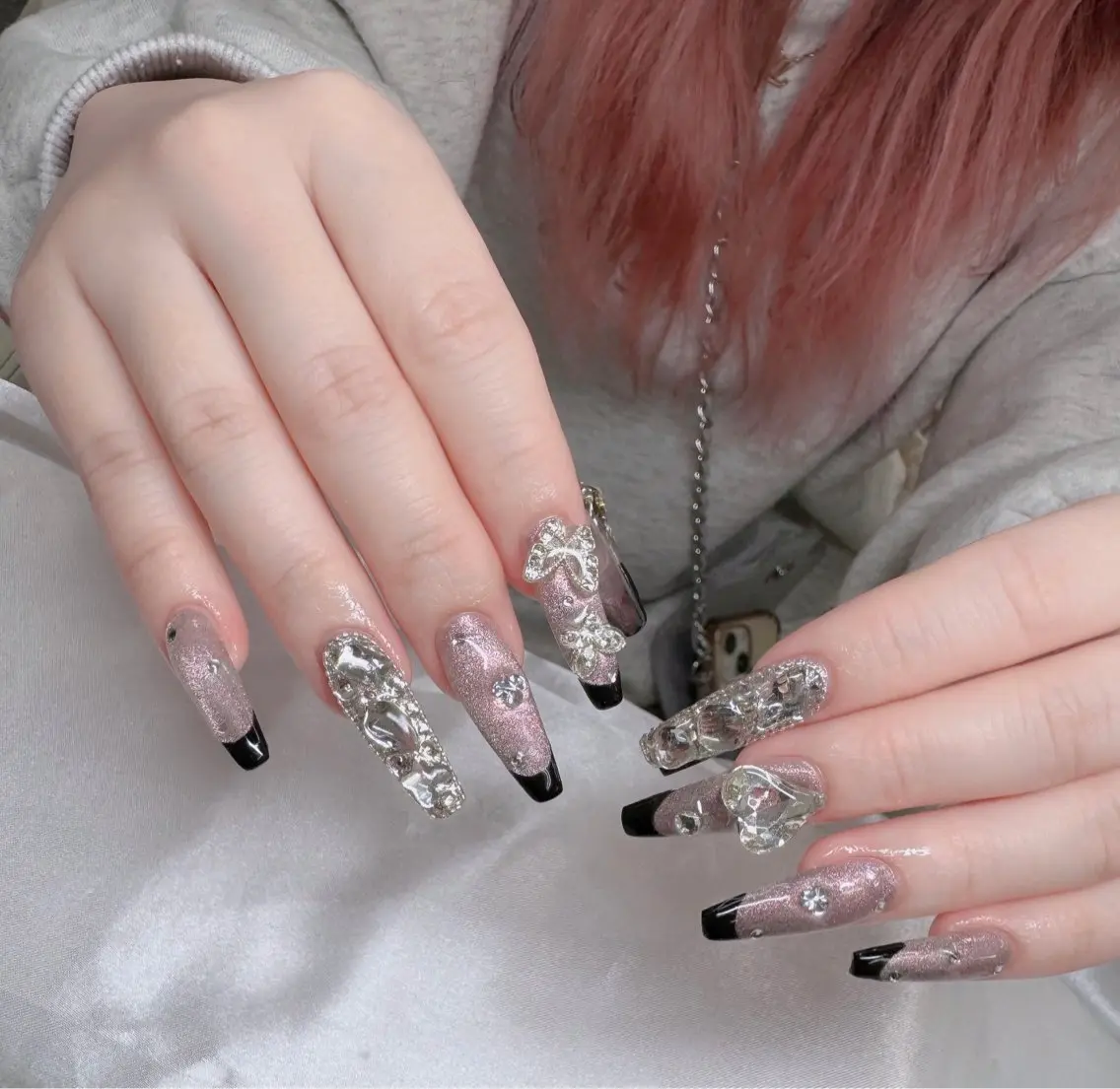 ネイル オーロラネイル フレンチネイル ジェルネイル ハロウィン キラキラネイル H.baby Nail Salonのネイルデザイン