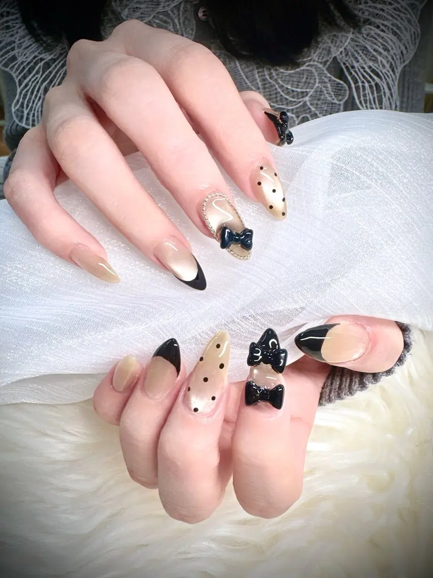 ネイル べっ甲ネイル チークネイル 成人式 フラッシュネイル フレンチネイル ハンドネイル ハンドケア Hara Nail 【持ち込みOK】のネイルデザイン