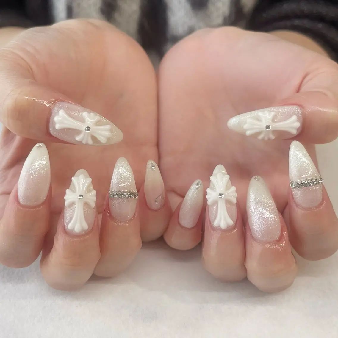 ネイル ハンドネイル 💎🐰 saki. m 🐰💎のネイルデザイン