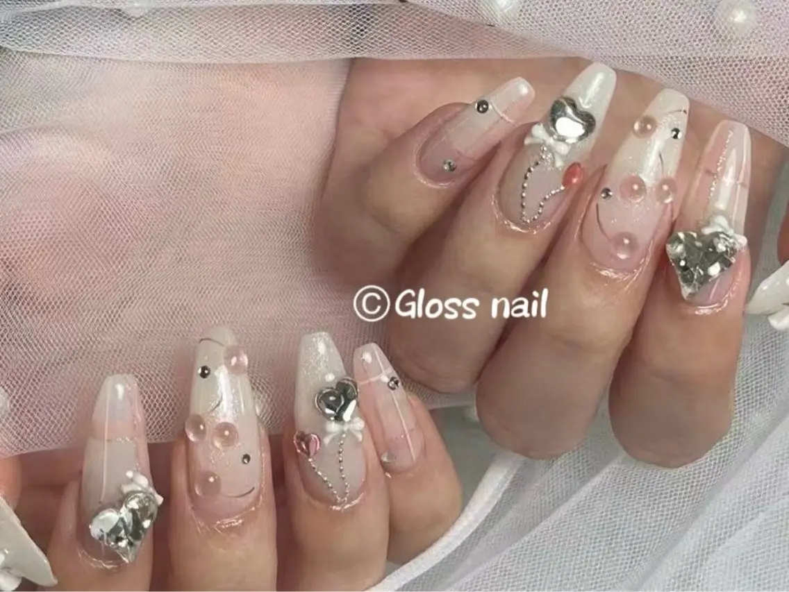 ネイル miho🍎 Gloss nailのネイルデザイン