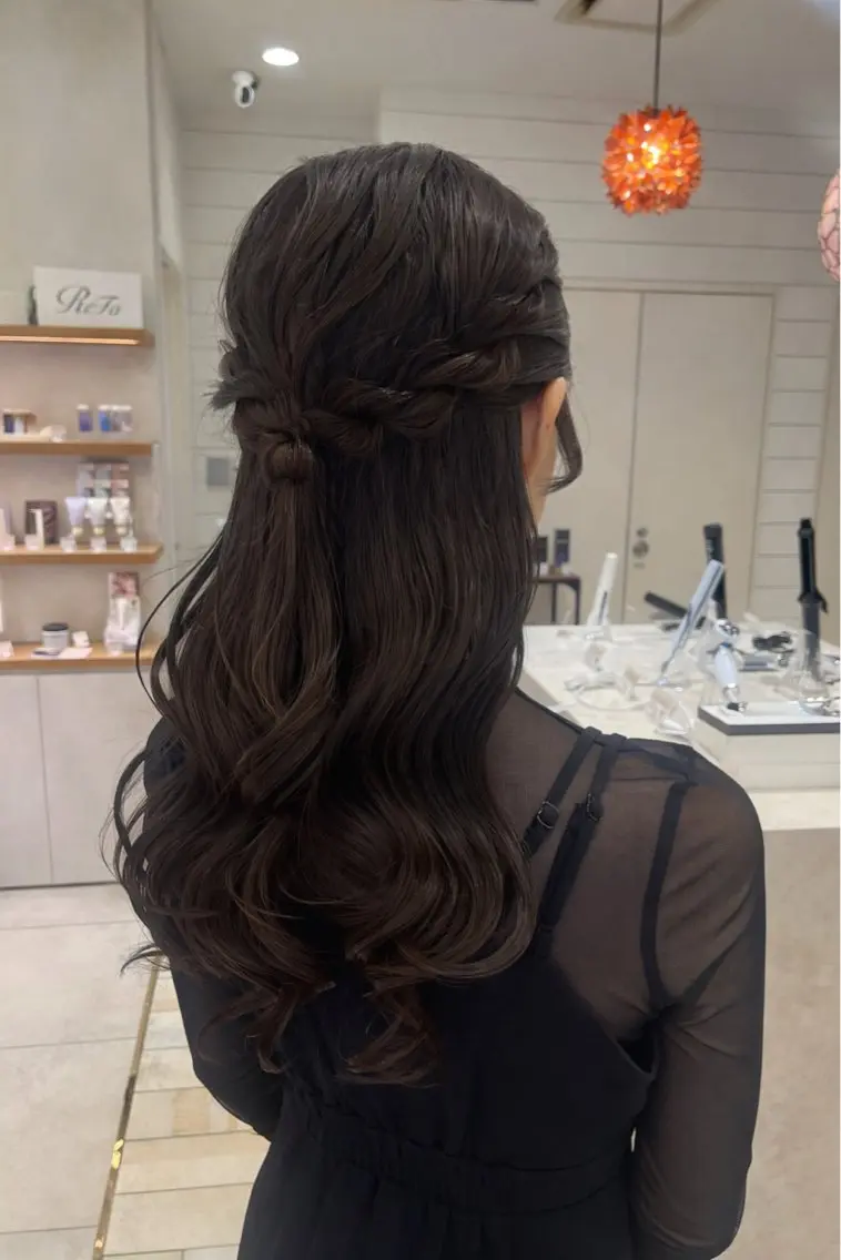 ヘアアレンジ Miwa🦋渋谷/ 透明感カラー/セットのヘアスタイル