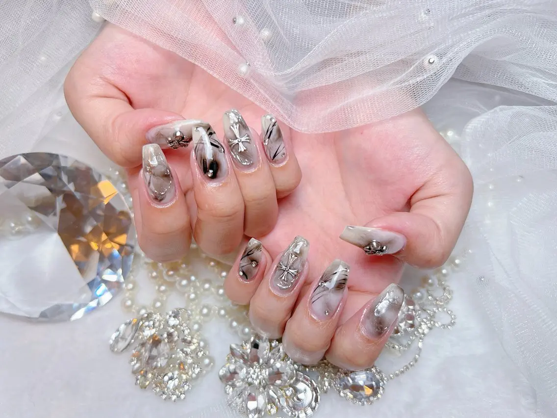 ネイル アートネイル オーロラネイル チークネイル 長さ出し フットネイル Miya _nailのネイルデザイン