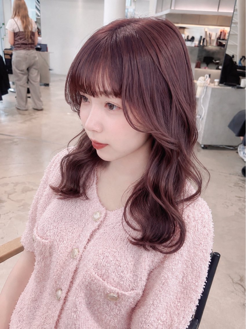 ミディアム くびれヘア 顔周りカット 韓国風ヘア レイヤーカット 小顔カット カット ヘアカラー yui/レイヤー/ 顔周り/透明感カラーのヘアスタイル