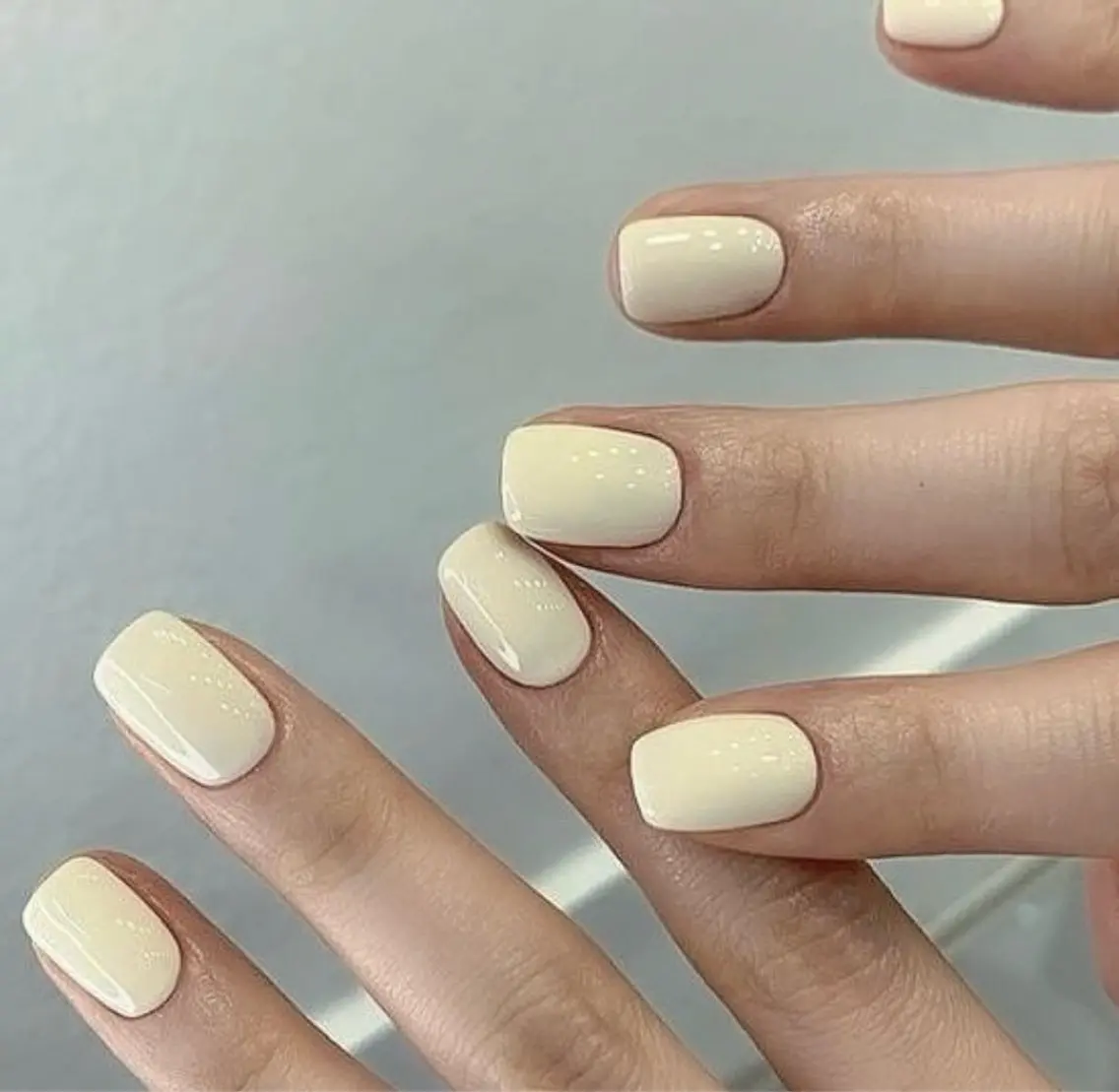 ネイル フレンチネイル キラキラネイル マグネットネイル ミラーネイル ニュアンスネイル ハンドネイル Tira Nailのネイルデザイン