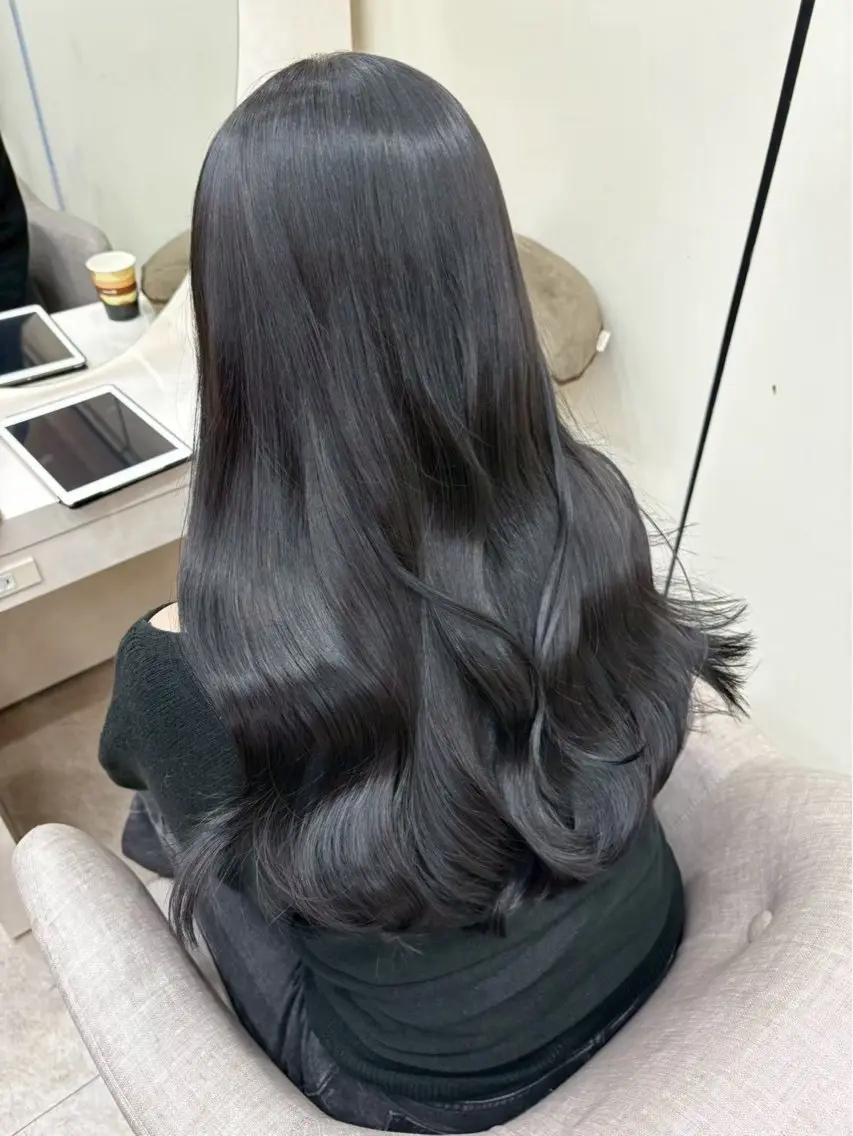 ロング カラー 松本 心優のヘアスタイル
