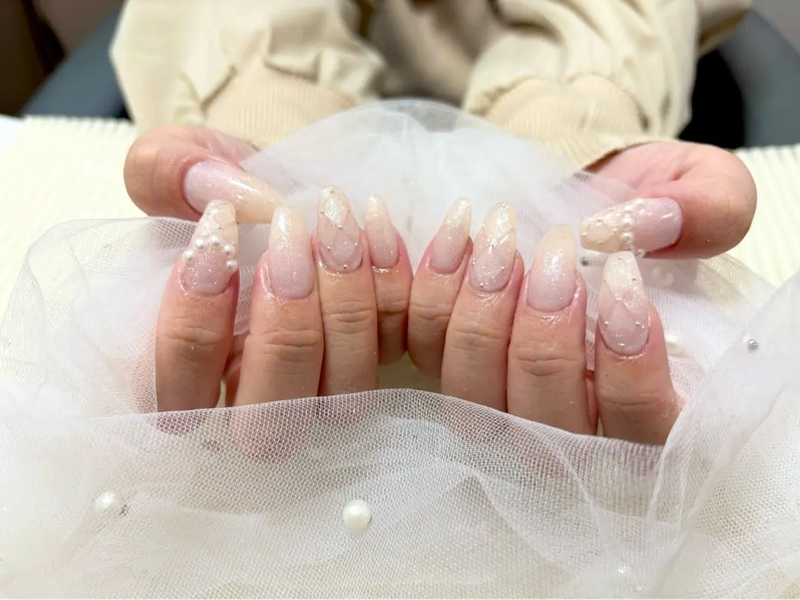 ネイル _WHITE+ 南海難波店のネイルデザイン