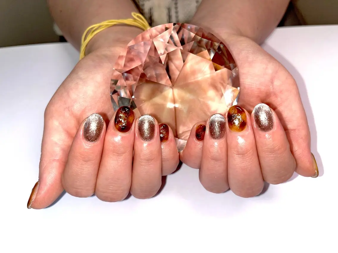 ネイル アートネイル べっ甲ネイル マグネットネイル ニュアンスネイル オフィスネイル ハンドネイル プライベートサロン N's Nailのネイルデザイン