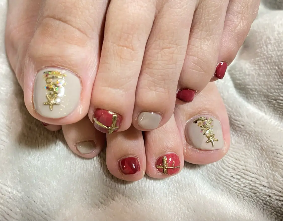 ネイル フットネイル 冬ネイル クリスマス あおい aoiのネイルデザイン