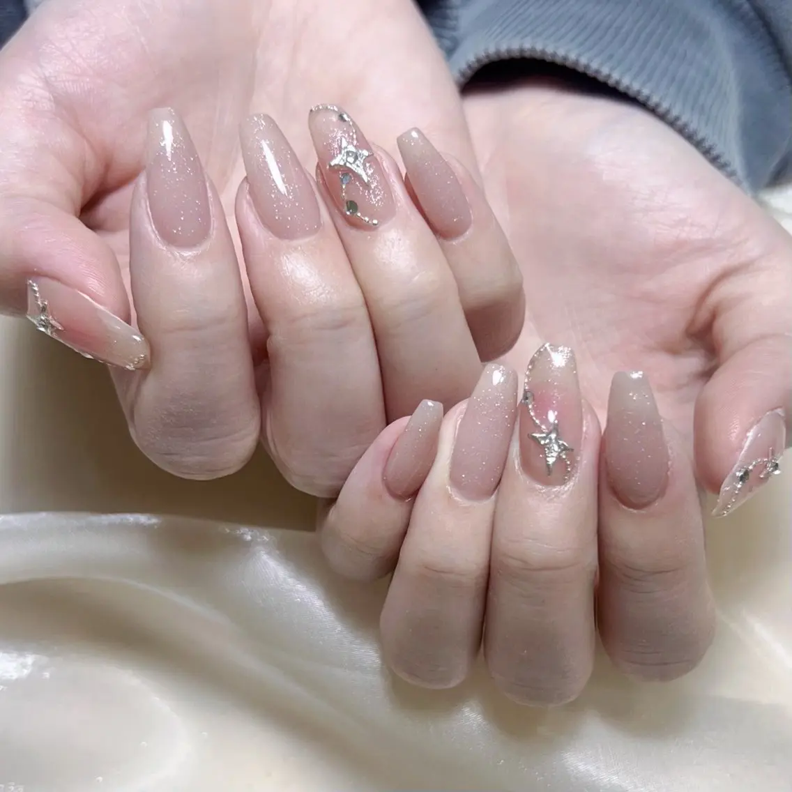 メンズ ネイル メンズ韓国風 アートネイル オーロラネイル ガーリー キラキラネイル ハンドネイル Nail salon 木にいるのネイルデザイン