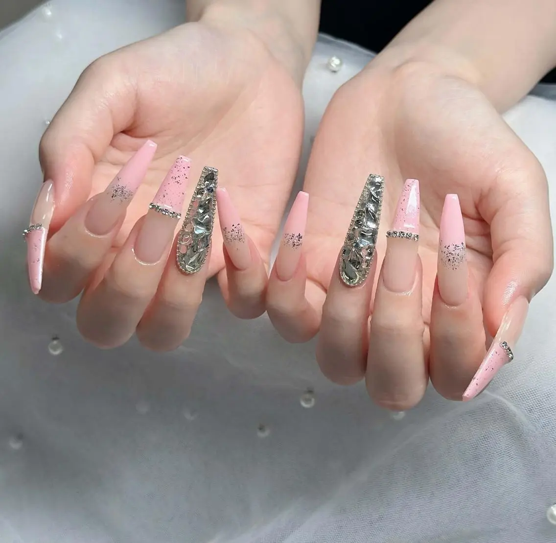 ネイル フレンチネイル ジェルネイル ハロウィン マグネットネイル ネイルチップ ハンドネイル H.baby Nail Salonのネイルデザイン